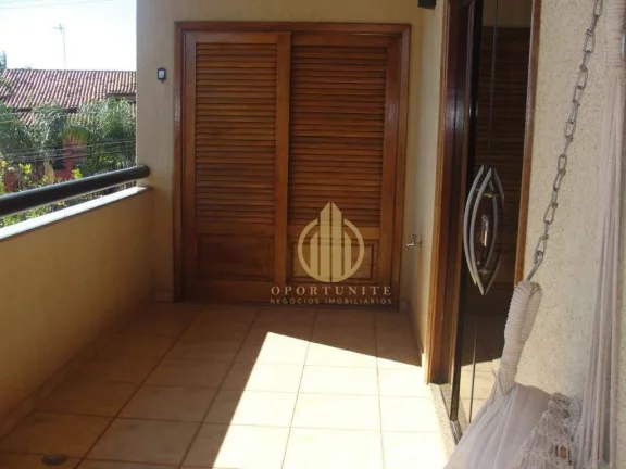 Imagem Casa com quatro suítes