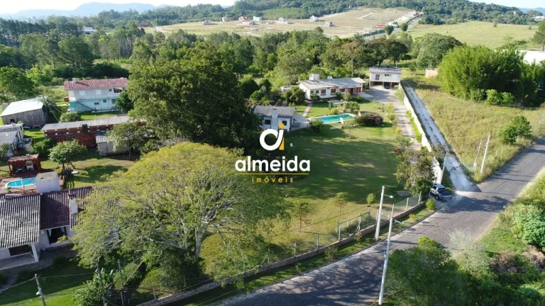 Imagem Casa 5 dormitórios à venda Tomazetti Santa Maria/RS