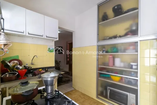 Imagem Apresentamos este imóvel amplo com 4 dormitórios e 2 banheiros, ideal para quem busca conforto e p...
