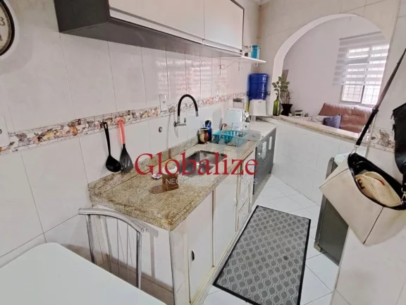 Imagem Casa á venda com edícula em ótima localização no bairro Embaré em Santos SP por R$ 1.330.000,00 !