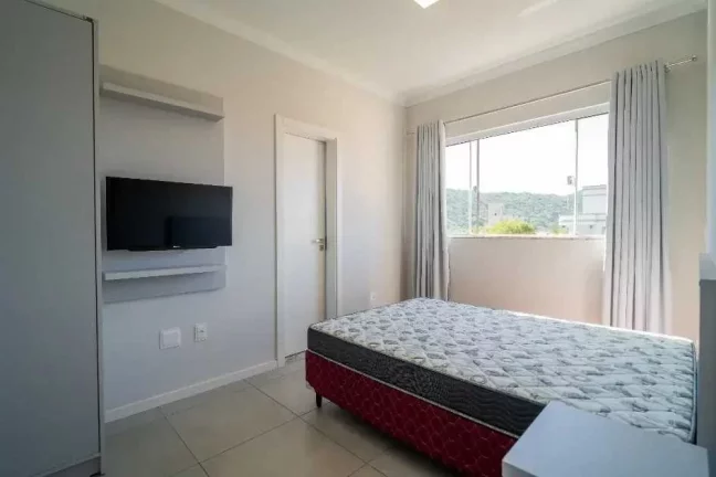 Imagem Apartamento 2 dormitórios sendo 1 suíte e 1 vaga de garagem em Mariscal- Bombinhas!