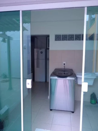 Imagem Casa 5 dormitórios à 170 metros da Praia em Canasvieiras