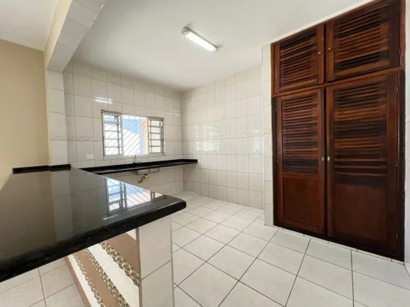 Imagem Casa para Venda em Praia Grande, Caiçara, 2 dormitórios, 1 suíte, 3 banheiros, 3 vagas