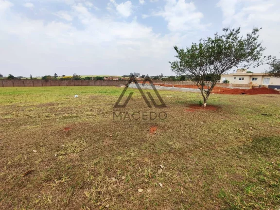 Imagem Lote 1.012m² pronto para construir - Condomínio Fechado - Cesário Lange/SP