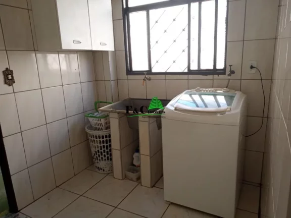 Imagem Casa / Sobrado para Venda em Limeira, Jardim Residencial Vitória, 4 dormitórios, 2 suítes, 3 banheiros, 2 vagas