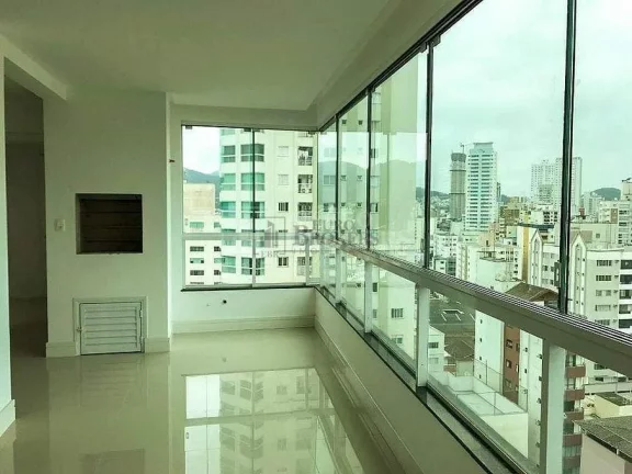 Imagem Apartamento com 3 suítes no Centro de Balneário Camboriú