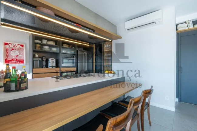 Imagem Apartamento em Pinheiros com 2 suítes e 2 vagas, 118m²