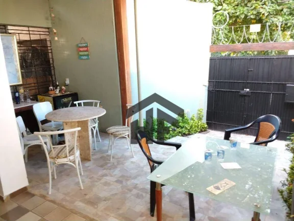 Imagem Casa de 330m² à venda, com 4 Quartos e 6 Salas, localizada no Poço, Recife - Pernambuco.