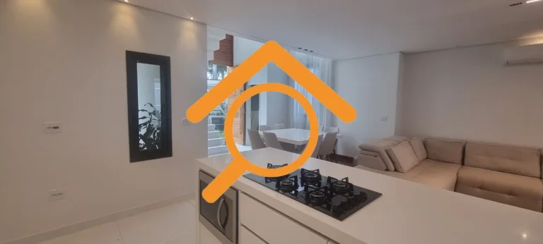 Imagem Imperdível casa de luxo com 4 suites na Vila Anhangüera, São Paulo-SP: 280m², 4 quartos, 3 salas, 5 banheiros, 4 vagas.