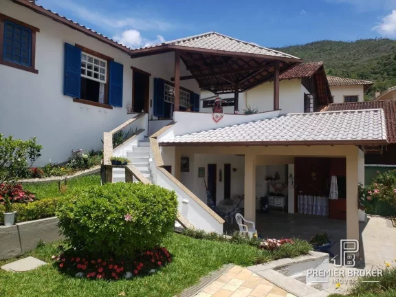 Imagem Casa à venda, 388 m² por R$ 1.250.000,00 - Tijuca - Teresópolis/RJ