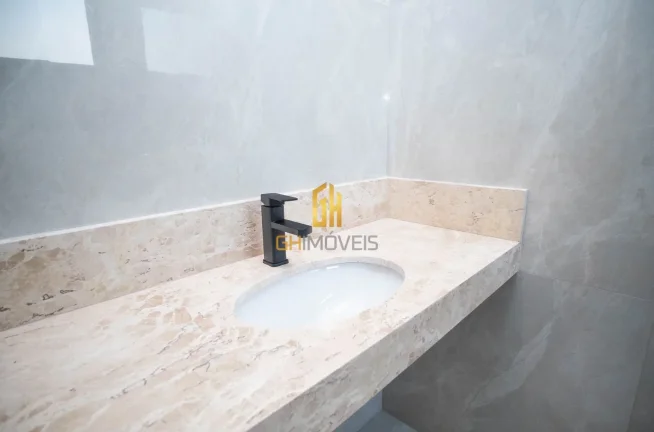 Imagem Casa 3 quartos no Setor Três Marias próximo ao Atacadão Costa, com 300m² de área total e 179m²...