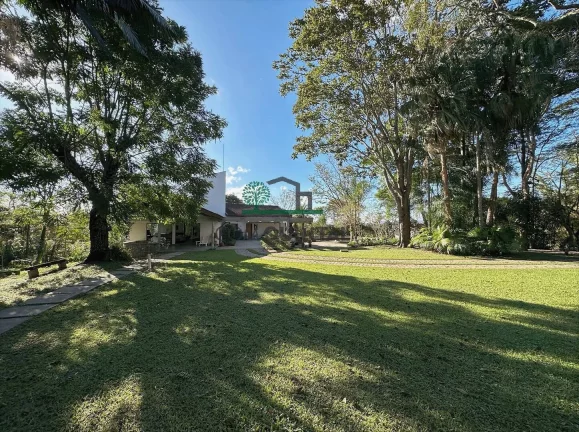 Casa com 3 Quartos à Venda, 10 m² em Fazendinha - Carapicuíba