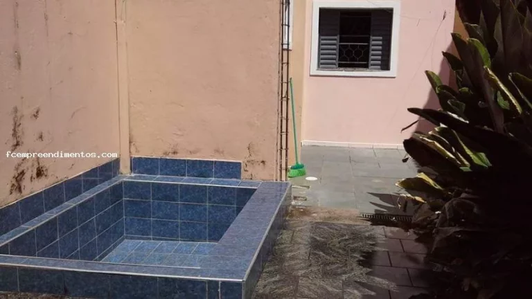 Imagem Casa para Venda em Piracicaba, Santa Terezinha, 3 dormitórios, 1 suíte, 3 banheiros, 1 vaga