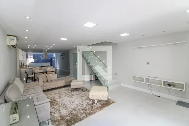 Imagem Casa à Venda - Vargem Grande, 2 Quartos, 230 m2