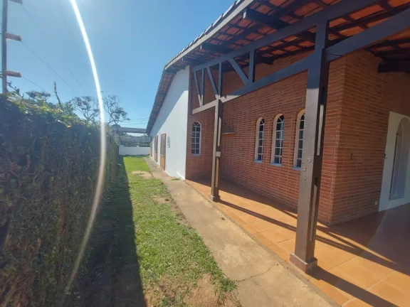 Imagem Casa Térrea para Locação Comercial na Granja Viana