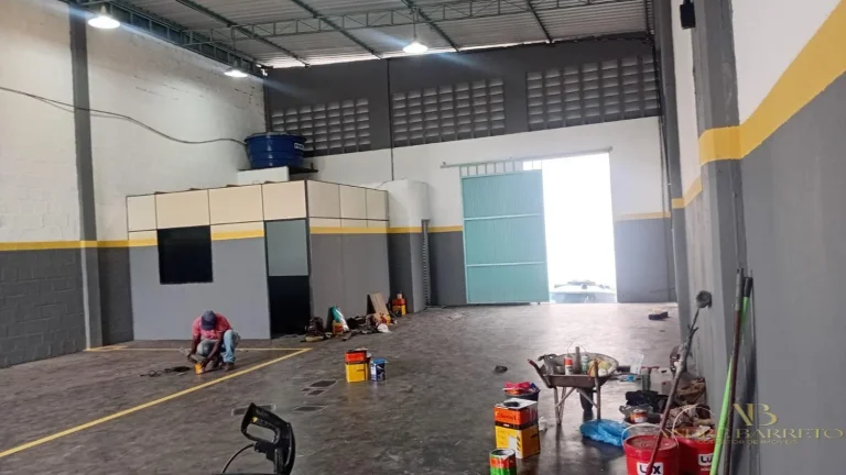 Imagem IMÓVEL COMERCIAL PRONTO PARA OPERAÇÃO | JARDIM LIMOEIRO - CAMAÇARI | 212m² | PÉ-DIREITO ELEVADO | ESTACIONAMENTO