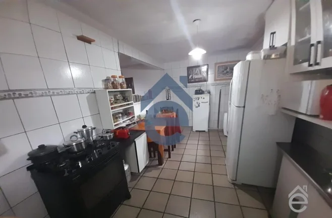 Imagem Casa com primeiro andar à venda próximo ao Shopping Pátio e UNIMA, no Benedito B