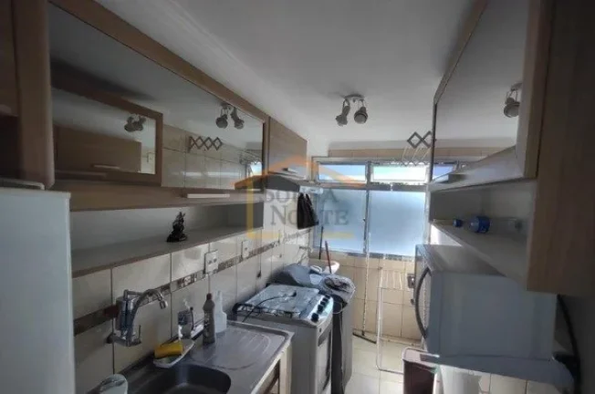 Imagem Apartamento com 52m², distribuídos em 3 dormitórios, 1 banheiro, cozinha integrada à área de se...