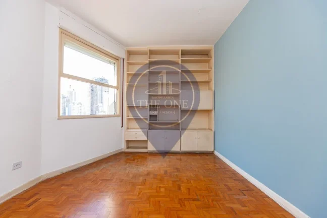 Imagem Apartamento à venda em Cerqueira César, São Paulo-SP: 3 quartos, 2 salas, 2 banheiros, 1 vaga, 100m². Venha conferir!