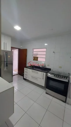 Imagem Sobrado em condomínio 2 dormitórios no bairro Japui – São Vicente
