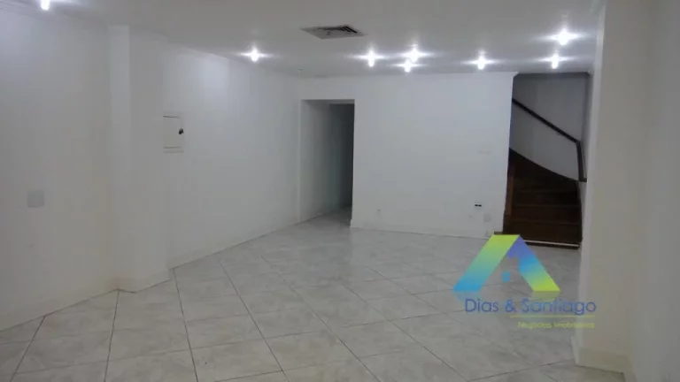 Imagem Casa comercial- Vila Clementino - 04 salas- 100m2 a poucos minutos da estação do metro Hospital São Paulo ótimo valor e localização !!