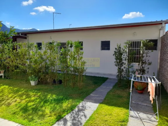 Imagem Casa Moderna com Edícula a Venda na Martim de Sá