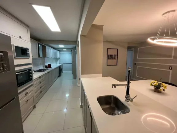 Imagem Apartamento com 3 dormitórios sendo 1 suíte e 1 vaga de garagem na Avenida Brasil