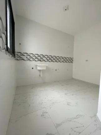 Imagem Alugo Galpão com 705mts² de area construida. Características