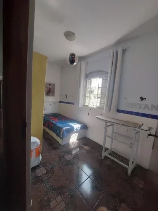 Imagem Sobrado com 3 dormitórios à venda, 210 m² por R$ 900.000,00 - Vila Júlia - Poá/SP