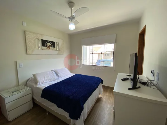Imagem Casa linear, 3 quartos, mobiliada, Cond. dos Pássaros - Cabo Frio