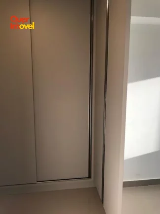 Imagem Apartamento à venda em Ribeirânia, Ribeirão Preto-SP: 2 quartos, 1 suíte, 2 salas, 2 banheiros, 1 vaga de garagem. 58m². Quer Imóvel Negócios Imobiliários.