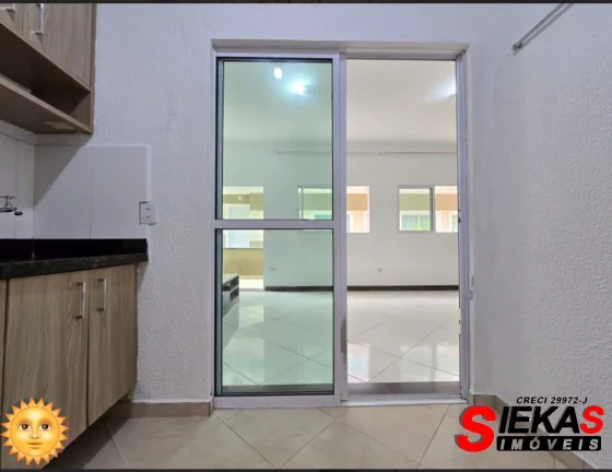 Imagem Casa de locação em São Paulo-SP, Vila Mazzei: 3 quartos, 1 suíte, 1 sala, 2 banheiros, 1 vaga de garagem, 120m². Venha conferir!