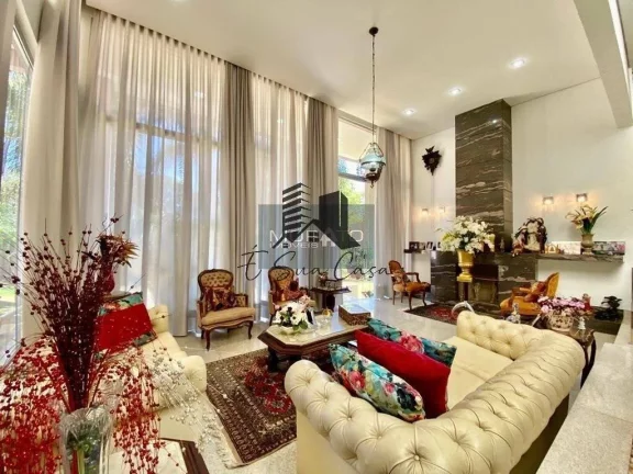 Imagem Casa com 607m² de área construída em terreno de 3,087m².
