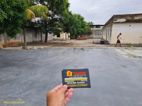 Imagem Galpão para Locação em DUQUE DE CAXIAS, Capivari, 2 banheiros