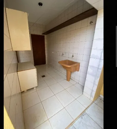 Imagem Casa em Conjunto Habitacional Itapetininga F3, Itapetininga/SP