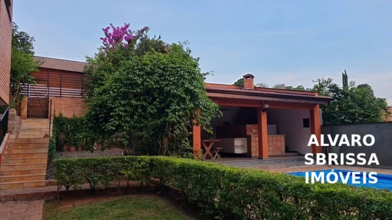 Imagem Casa Assobradada com Charme Arquitetônico em Itu/SP