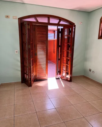 Imagem Vendo Sobrado em Condomínio Fechado 5 dormitórios