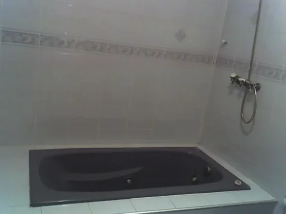 Imagem Excelente casa assobradada em Rio das Pedras, com 4 quartos (sendo 2 suites) com hidromassagem, vara...