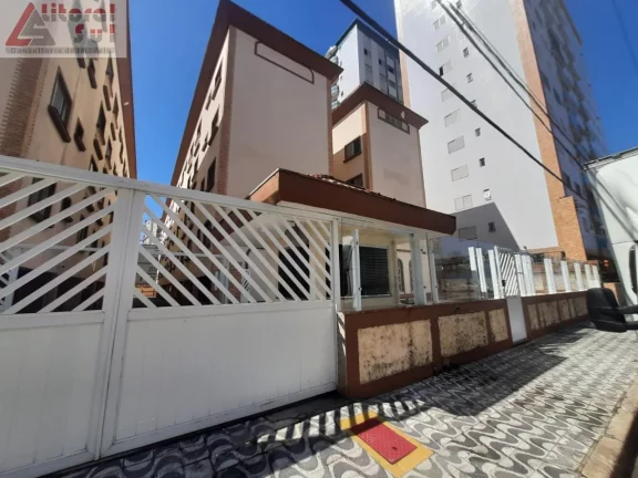 Imagem Apartamento à venda na Guilhermina, Praia Grande-SP: 1 quarto, 1 sala, 1 banheiro e vaga de garagem. Confira!