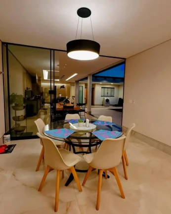 Imagem Casa de Alto Padrão à Venda – Rua 12, Vicente Pires – DF