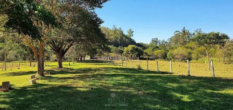 Imagem Terreno à venda no bairro Cachoeirinha - Bom Jesus dos Perdões/SP