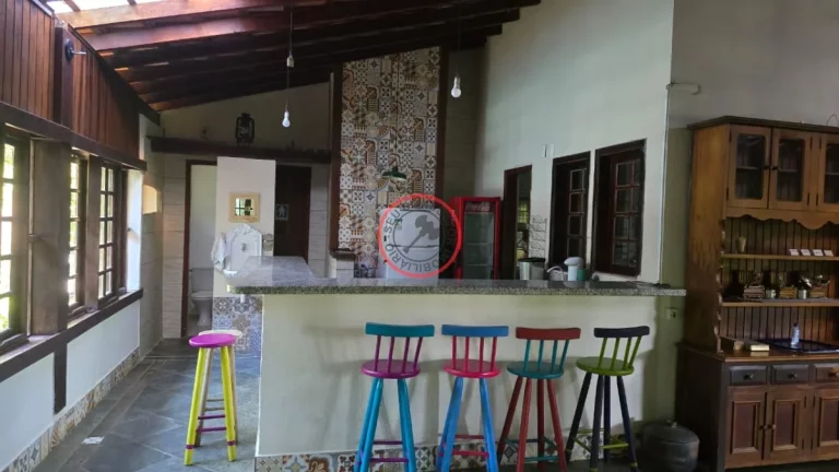 Imagem POUSADA A VENDA, COM 14 SUÍTES, 2 COZINHAS, SALÃO AMPLO PARA ALMOÇO OU CAFÉ DA MANHÃ , COM ESTACIONAMENTO GRANDE E PISCINA.