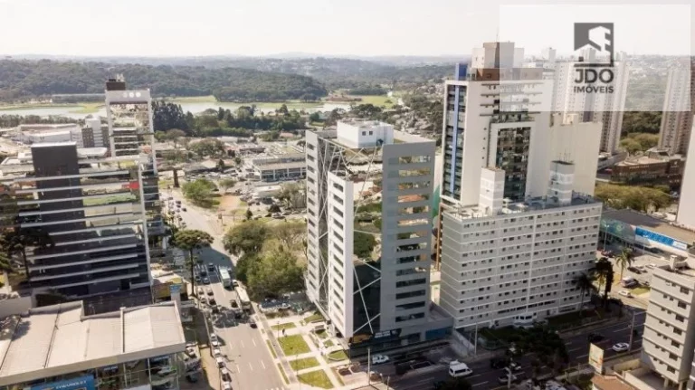 Imagem Imóvel Comercial a Venda no bairro Champagnat - Curitiba, PR