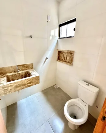 Imagem Casa De 2/4 No Monte Cristo Em Trindade