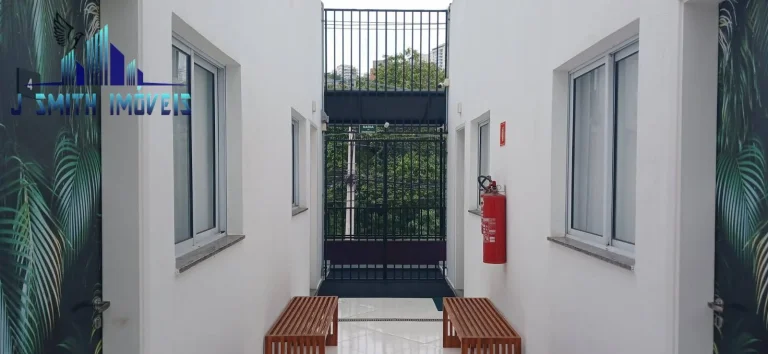 Imagem STÚDIO 24m²,PRONTO PARA USO.FOGÃO,MICRO-ONDAS,CAMA,BANHEIRO. COMPLETO!!
