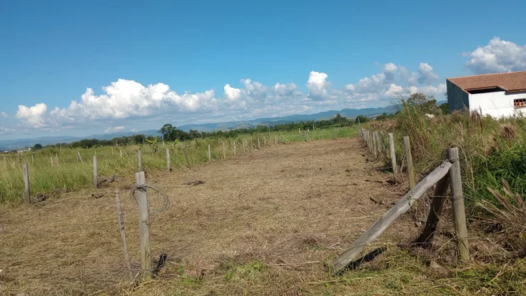 Imagem Terreno da Colônia do Piagui