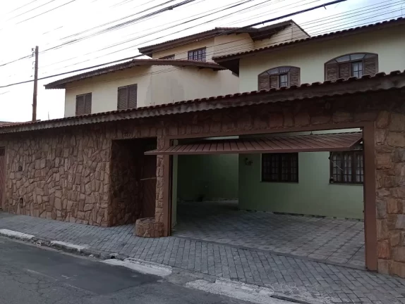 Imagem Sobrado com 3 dormitórios à venda, 165 m² por R$ 590.000,00 - Vila Acoreana - Poá/SP