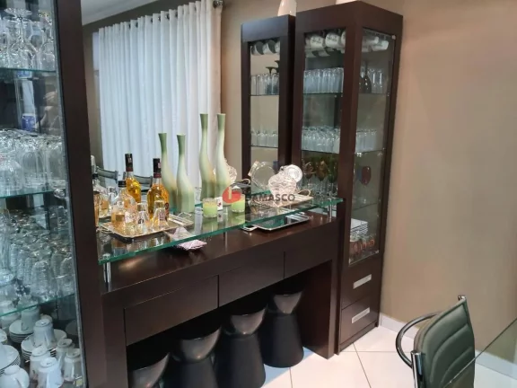 Imagem Sobrado à venda 3 Quartos, 3 Suites, 360M², Parque Jaçatuba, Santo André - SP