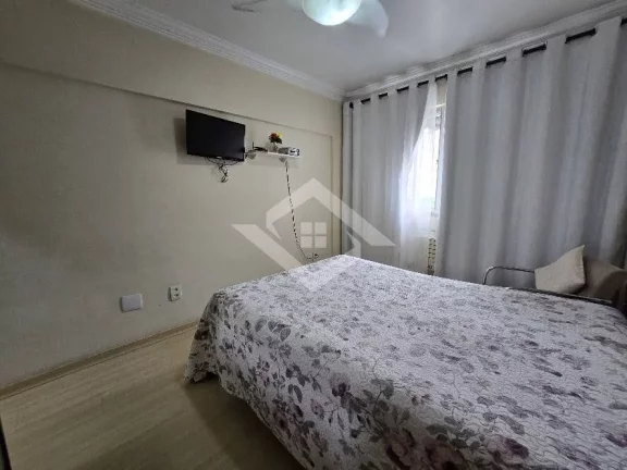 Imagem Apartamento- 3 quartos- Varanda- Vista livre- Tanque