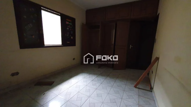 Imagem Casa térrea com 3 dormitórios para alugar, 260 m² por R$ 4.740/mês - Vila Rosália - Guarulhos/SP